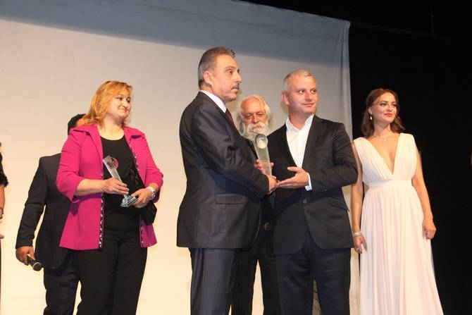 Hakkari’de halaylı gala 14