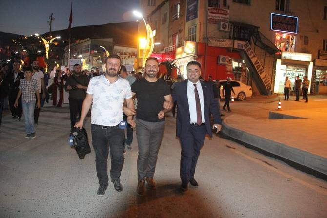 Hakkari’de halaylı gala 37