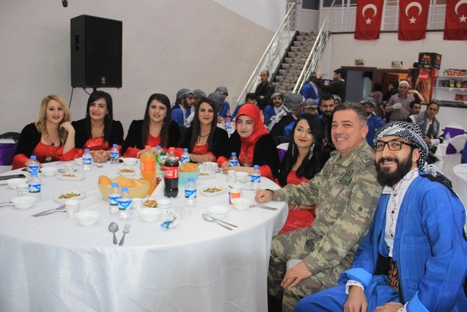 Vali Toprak’a halaylı veda gecesi! 1
