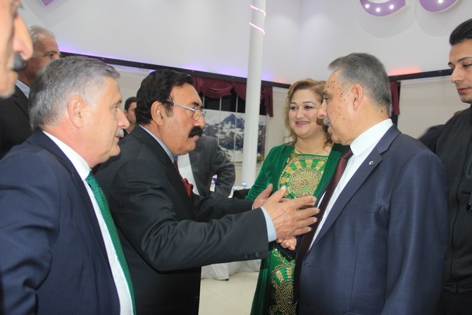 Vali Toprak’a halaylı veda gecesi! 12