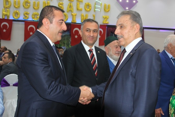 Vali Toprak’a halaylı veda gecesi! 15