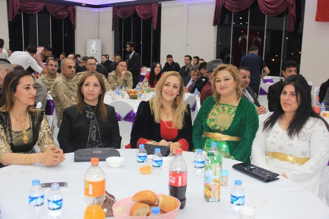 Vali Toprak’a halaylı veda gecesi! 28