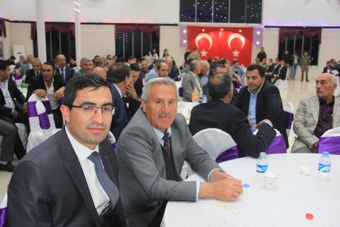 Vali Toprak’a halaylı veda gecesi! 31