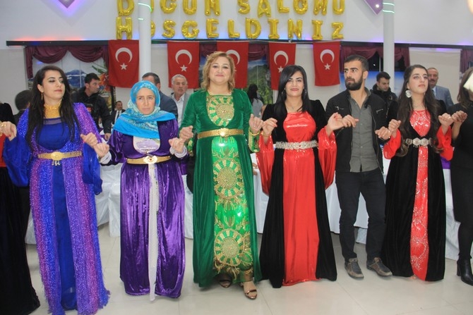 Vali Toprak’a halaylı veda gecesi! 36