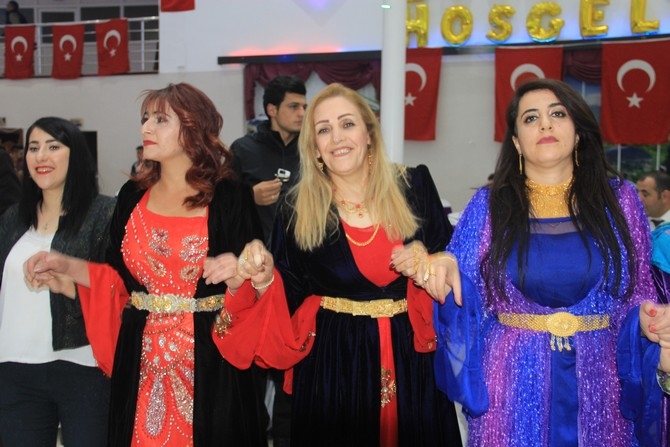Vali Toprak’a halaylı veda gecesi! 38