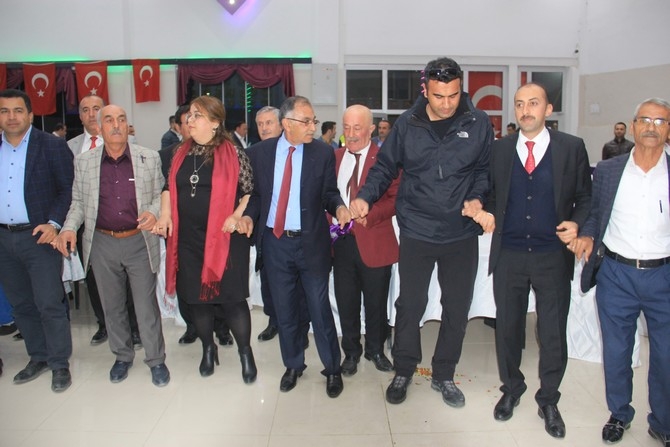 Vali Toprak’a halaylı veda gecesi! 39