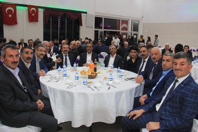 Vali Toprak’a halaylı veda gecesi! 5
