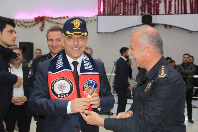 Vali Toprak’a halaylı veda gecesi! 53