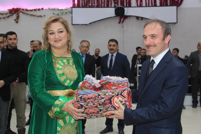 Vali Toprak’a halaylı veda gecesi! 55