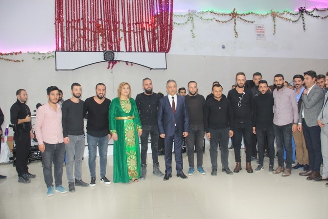 Vali Toprak’a halaylı veda gecesi! 62