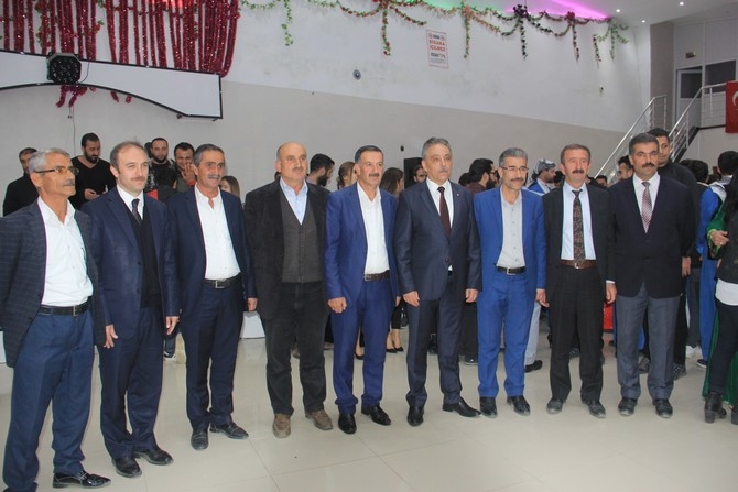 Vali Toprak’a halaylı veda gecesi! 66