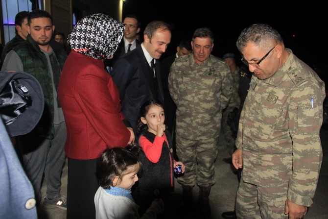 Vali Toprak’a halaylı veda gecesi! 8