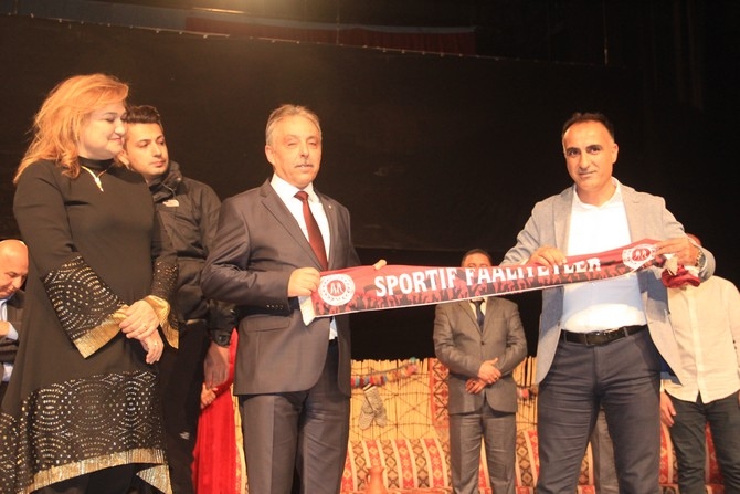 Vali Toprak gözyaşlarına hakim olamadı 13