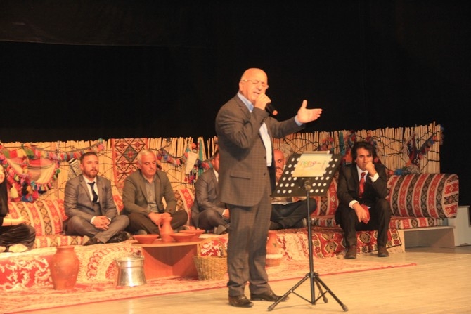 Vali Toprak gözyaşlarına hakim olamadı 15