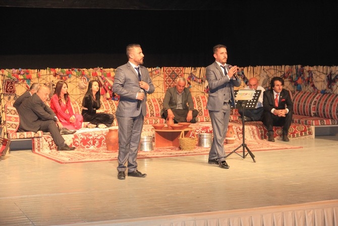 Vali Toprak gözyaşlarına hakim olamadı 16