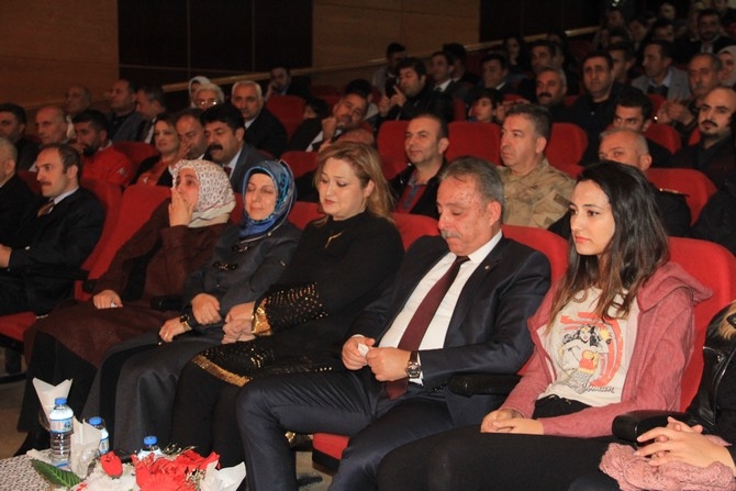 Vali Toprak gözyaşlarına hakim olamadı 4