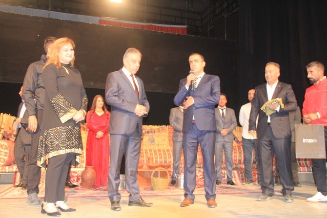 Vali Toprak gözyaşlarına hakim olamadı 9