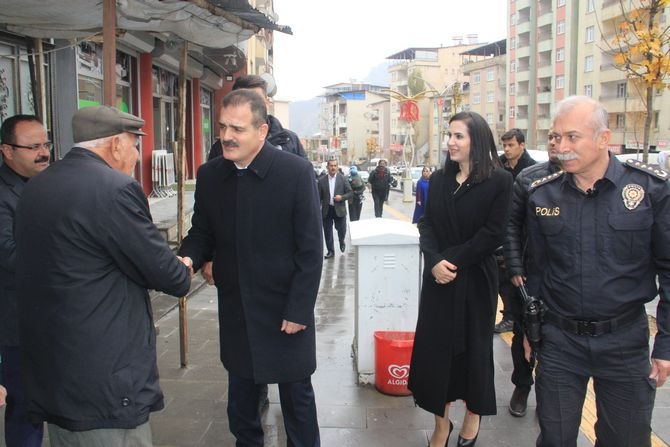 Vali Akbıyık'tan esnaf ziyareti 9