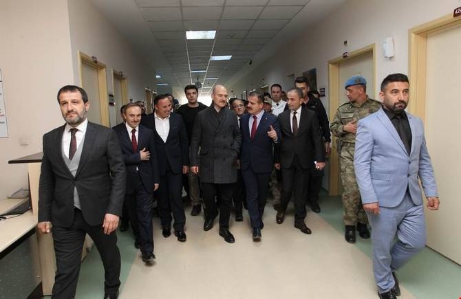 Bakan Soylu, Hakkari’de yaralı askerleri ziyaret etti 12