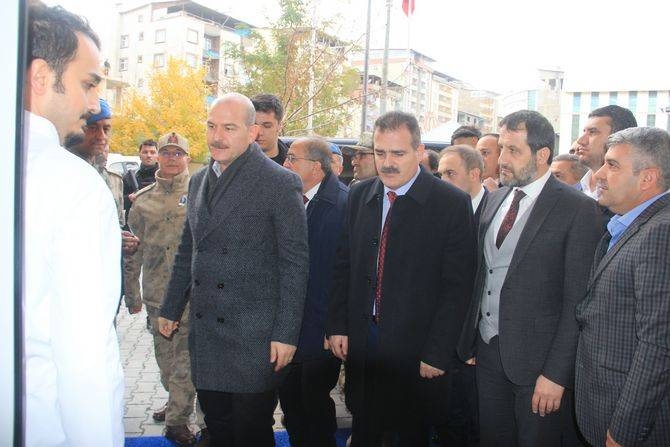 Bakan Soylu, Hakkari’de yaralı askerleri ziyaret etti 2