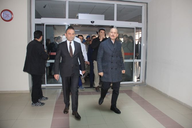 Bakan Soylu, Hakkari’de yaralı askerleri ziyaret etti 4