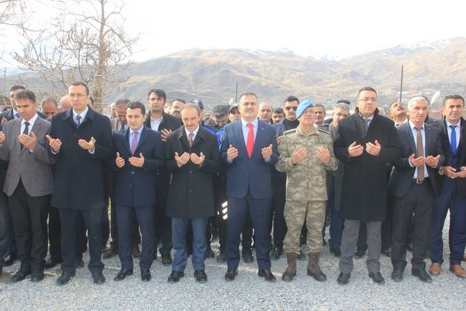 Hakkari bayrak töreni 13