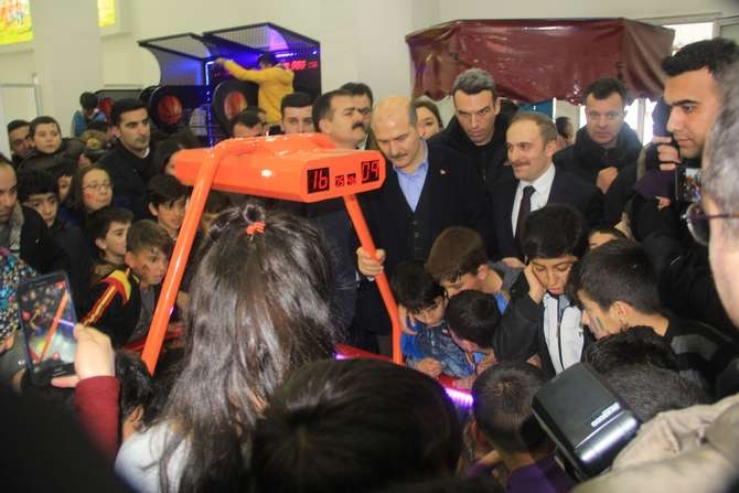 Bakan Soylu Hakkari'de 69
