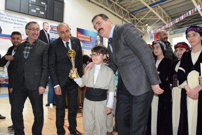 Hakkari Halk Oyunları 2 13