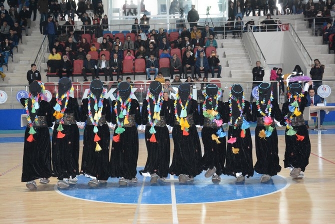 Hakkari Halk Oyunları 2 37