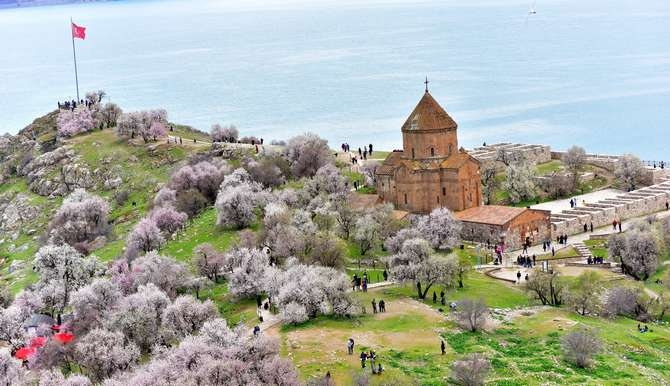 Akdamar adası 6