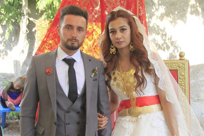 Güzel Ailesinin Mutlu Günü 1