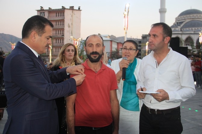 Ankaralı kadınlar Hakkari'ye renk kattı 10