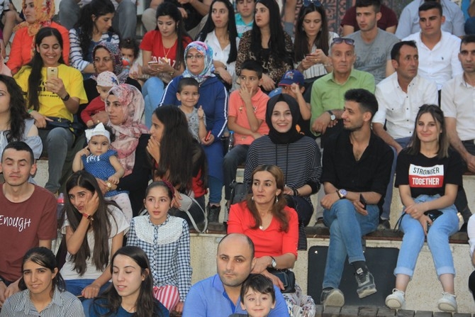 Ankaralı kadınlar Hakkari'ye renk kattı 7