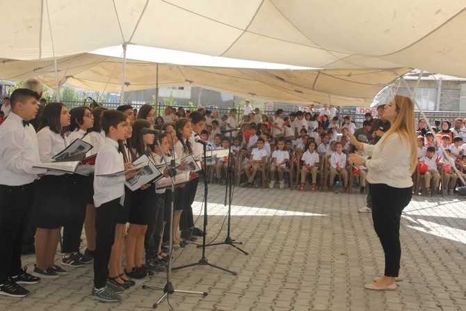 İlköğretim haftası halaylarla kutlandı 11