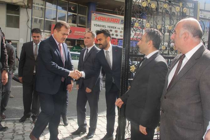 Vali Akbıyık, belediye birimlerini ziyaret etti 2