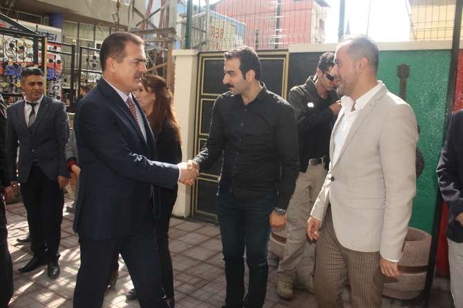 Vali Akbıyık, belediye birimlerini ziyaret etti 4