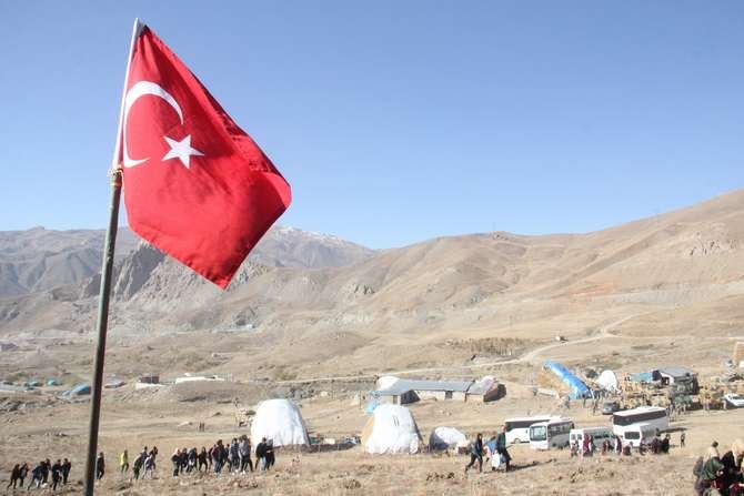 Halk, asker ve polis 50 fidan dikti 12