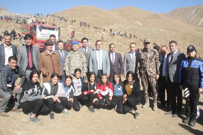 Halk, asker ve polis 50 fidan dikti 3