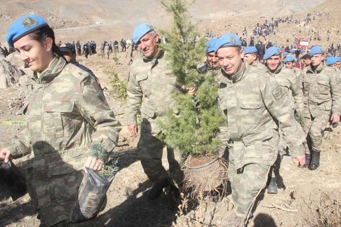 Halk, asker ve polis 50 fidan dikti 39