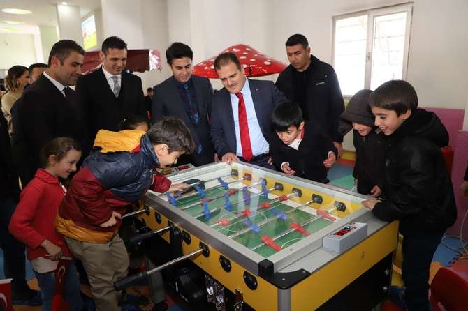 Vali Abıyık'tan çocuk oyun merkezine ziyaret 9