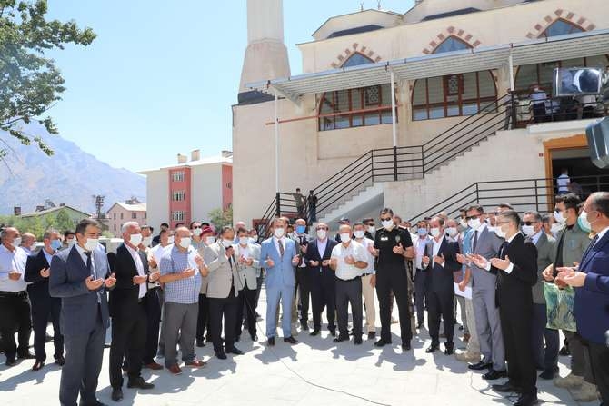 Ulu cami hizmete açıldı 17
