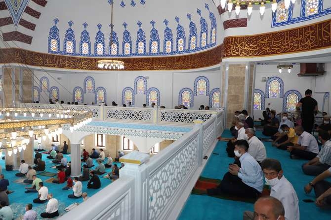 Ulu cami hizmete açıldı 25