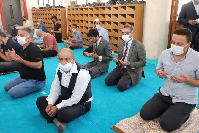 Ulu cami hizmete açıldı 28