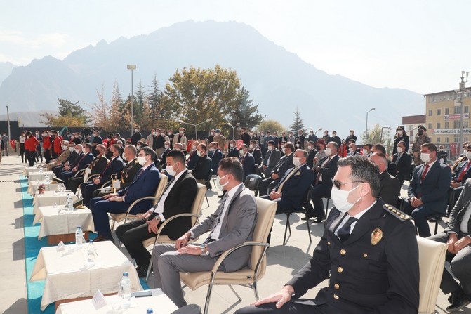 Hakkari'de Cumhuriyet Coşkusu 17