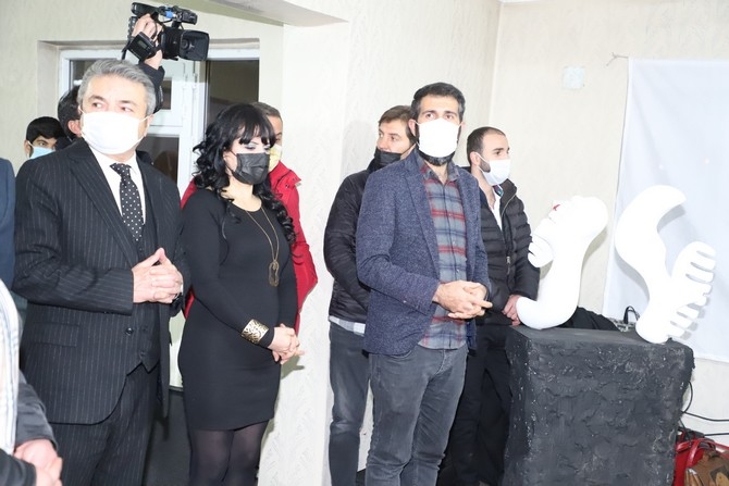 Hakkari'de ilk heykel sergisi açıldı 7