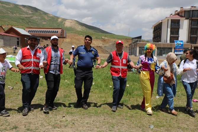 2800 rakımda halaylı karne şenliği 43