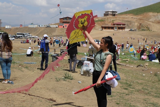 2800 rakımda halaylı karne şenliği 71