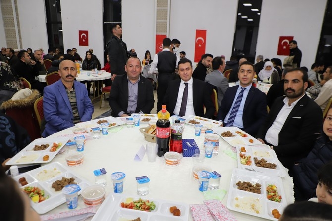 Şehit ve Gazi ailelerine iftar yemeği 7