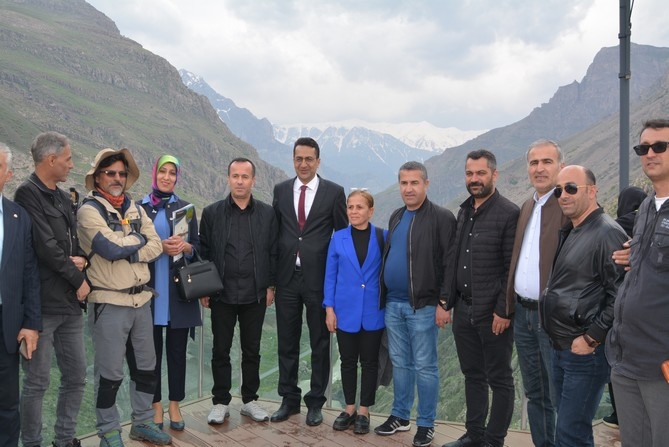 İranlı turistler Hakkari'de 16