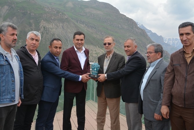 İranlı turistler Hakkari'de 19